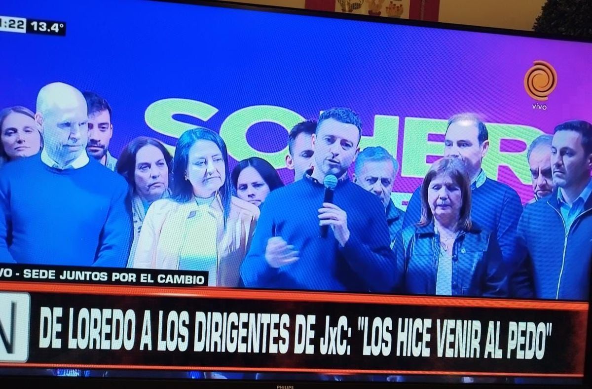 Otra interpretación de la misma foto de la derrota. Otra interpretación de la misma foto de la derrota.