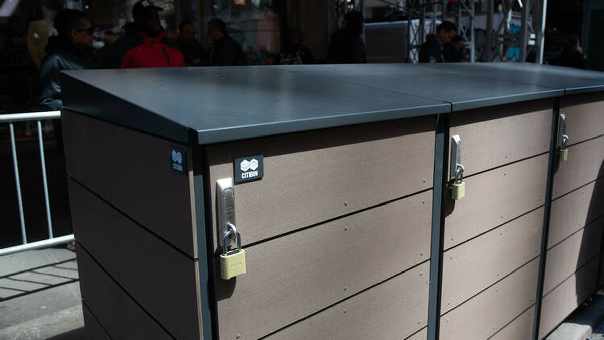 Nuevos contenedores en cinco condados consta de candados a cargo de un administrador.