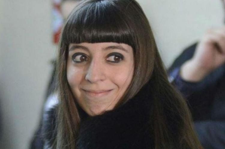 Florencia Kirchner está muy activa en sus redes sociales desde la última visita de CFK a la isla.