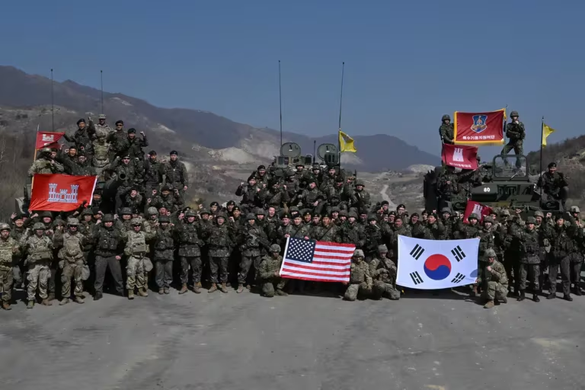 Corea del Sur y Estados Unidos culminaron sus grandes maniobras militares de primavera“ Freedom shield”. Corea del Sur y Estados Unidos culminaron sus grandes maniobras militares de primavera“ Freedom shield”.