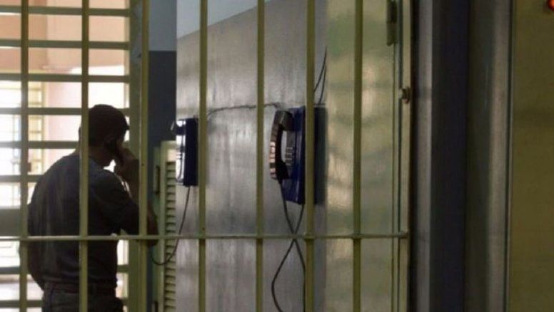 Fin del celular en la cárcel: El Gobierno autorizó el bloqueo total