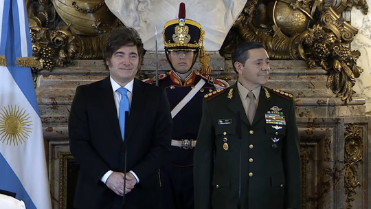 El nuevo ministro de Defensa junto al presidente Javier Milei. El nuevo ministro de Defensa junto al presidente Javier Milei.