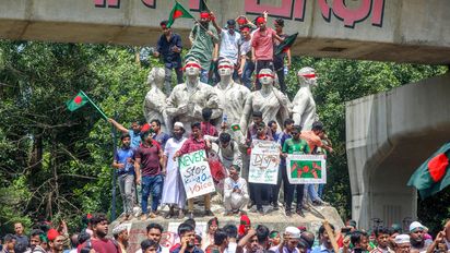 Caos en Bangladesh: Revolución estudiantil y huida en helicóptero de la premier