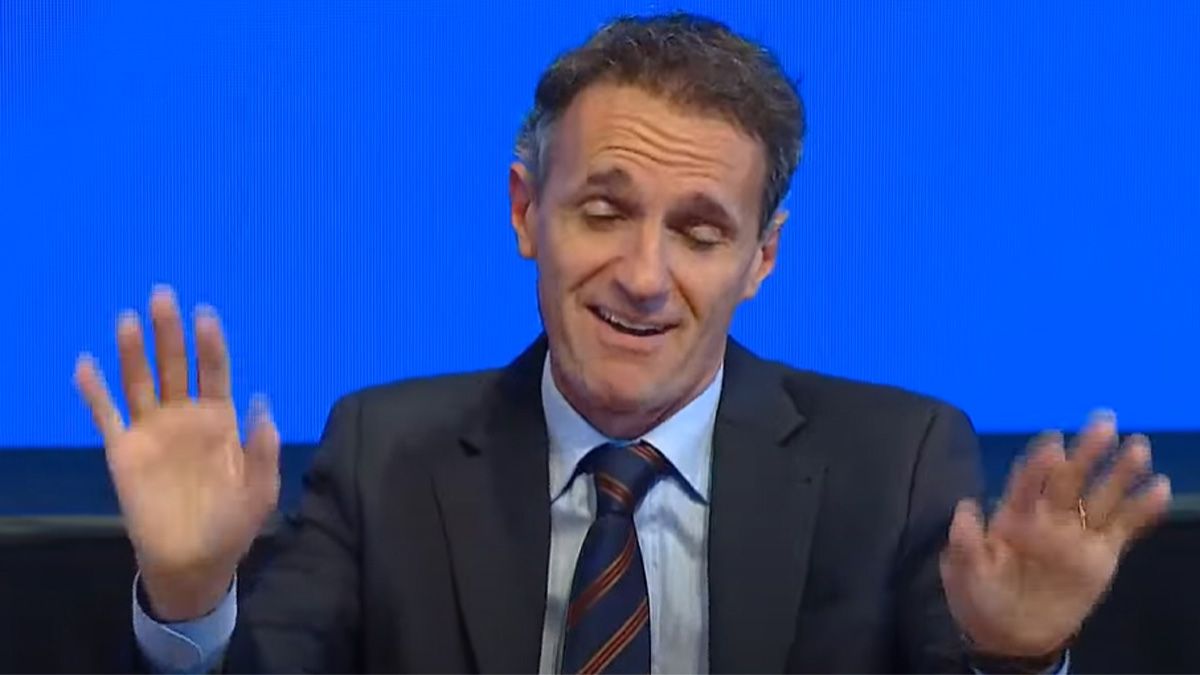 Katopodis agradeciendo los aplausos (Foto: captura de video). Katopodis agradeciendo los aplausos (Foto: captura de video).